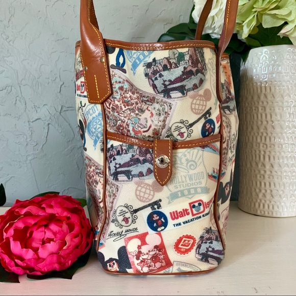 ⭐️Disney Dooney & Bourke⭐️40th Anniversary Kristen - Picture 4 of 8